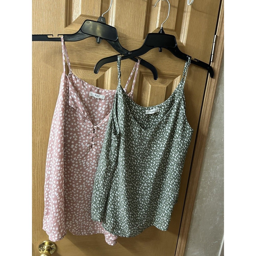 Mine Sleeveless Tops
